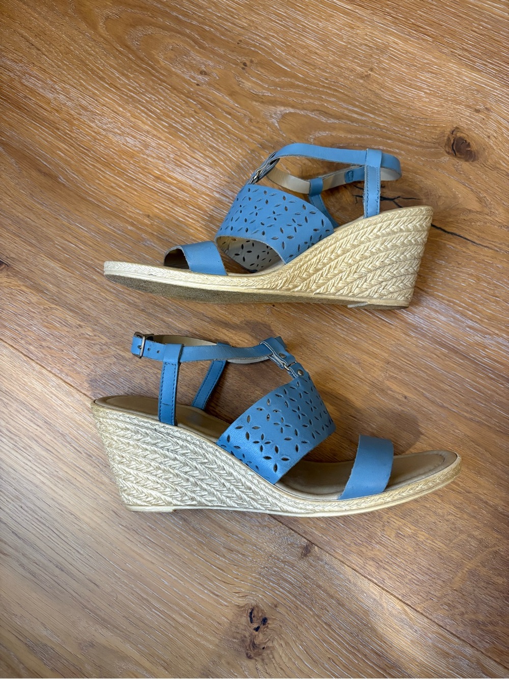 Mila Paoli Italy Blue Laser Cut Espadrille Wedge Sandals Size 41 (Fits like 8.5)